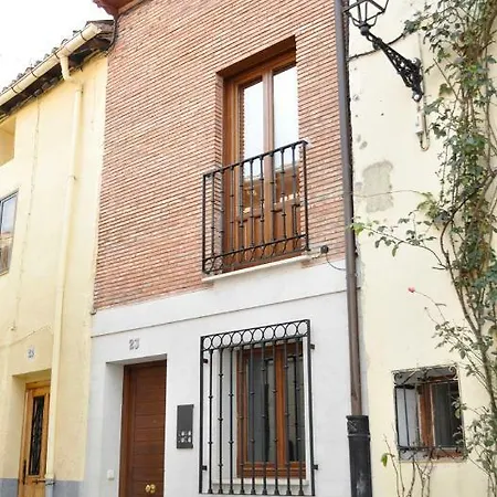 Nyaraló Casa Jota *